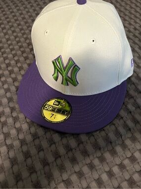 New Era men’s white and purple